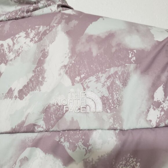 The North Face Reversible Jacket - Picture 4 of 13